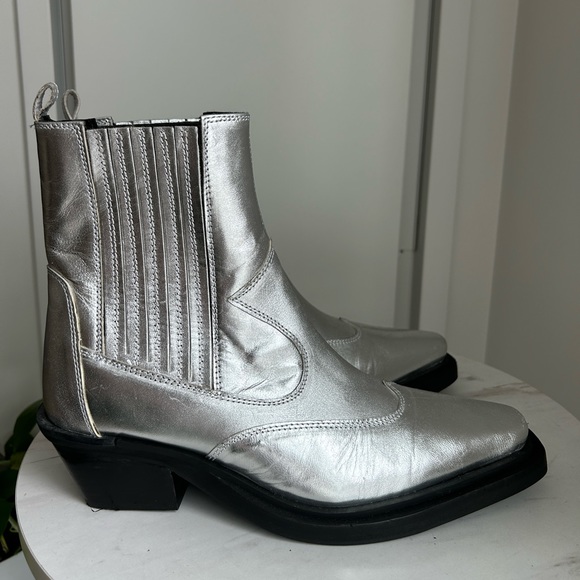 Topshop Miffy leather western ankle boot in
silver - Picture 4 of 6